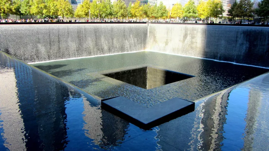 Piscina conmemorativa de la Zona Cero