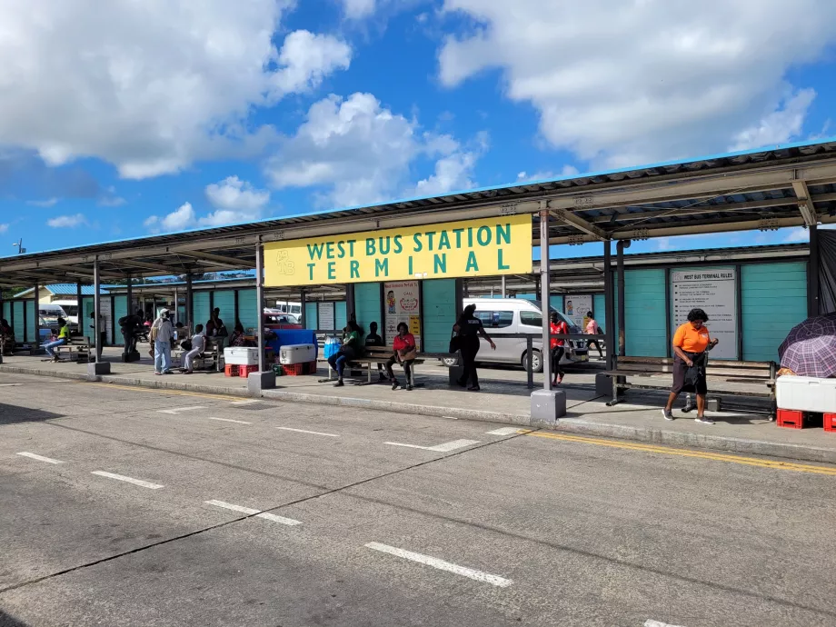 Estación de autobuses del oeste, St.