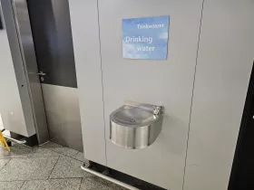 Agua potable, aeropuerto FRA