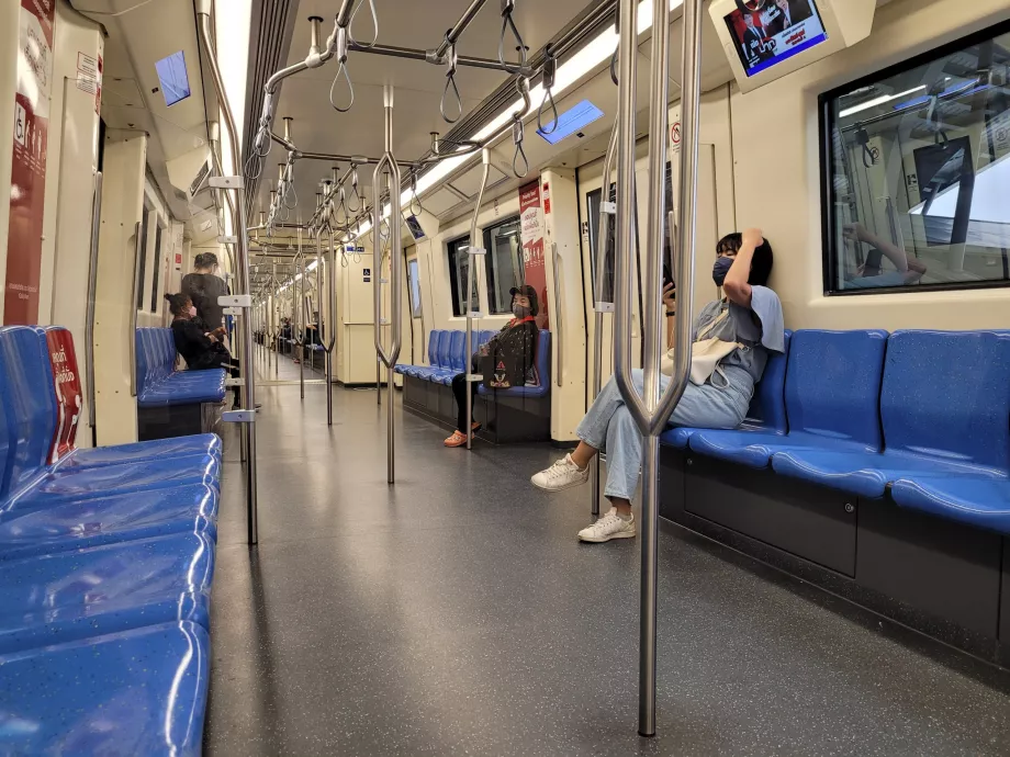 Interior del metro