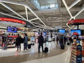 Shops, Athens airport