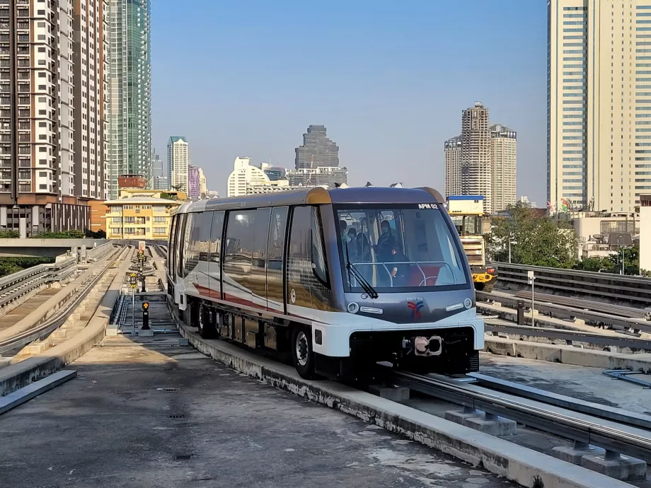 Metro automático Línea Dorada