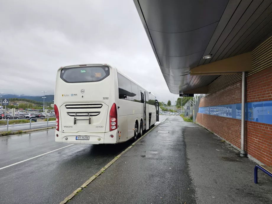 Parada de autobús 300