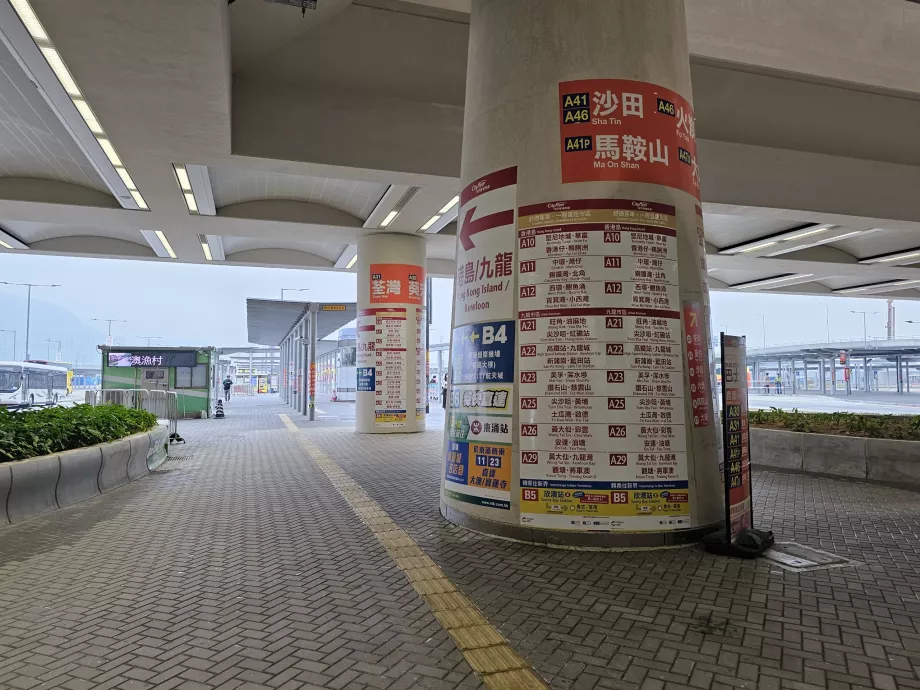 El camino a las paradas de autobús, HZMB Hong Kong