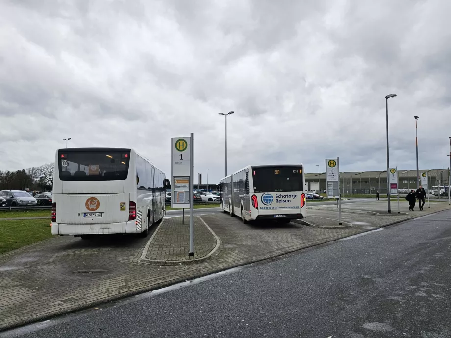 Paradas de autobús en el aeropuerto