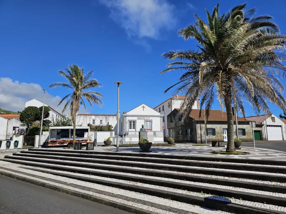 Plaza de Santa Cruz das Flores