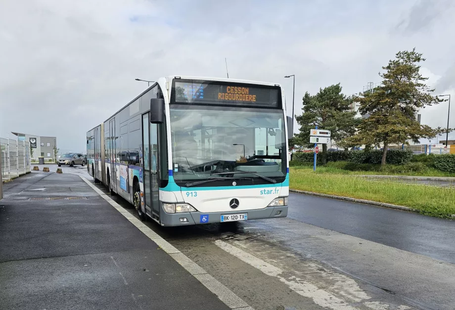 Línea de autobús C6