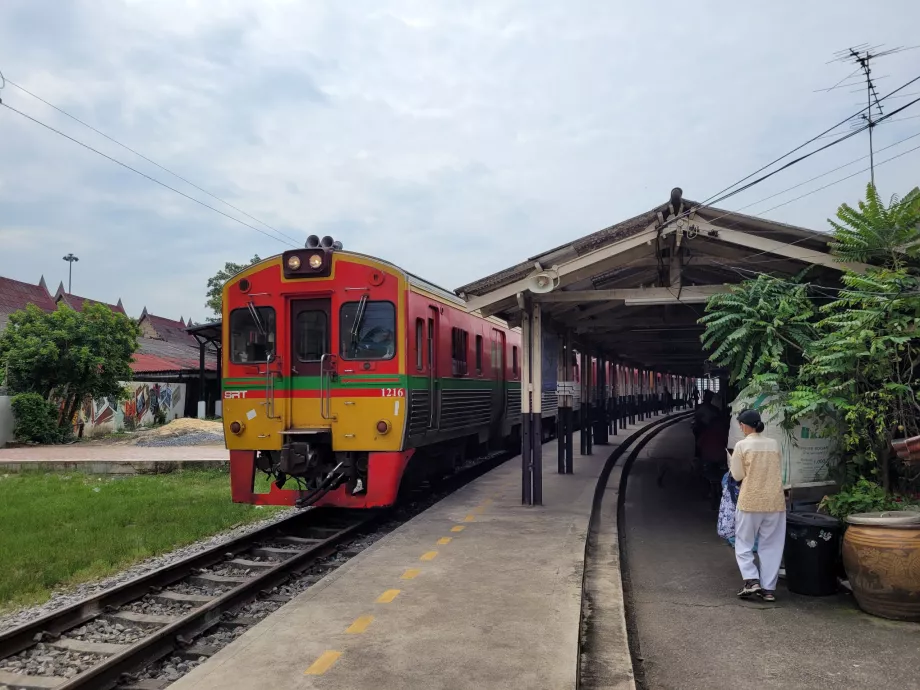 Estación de ferrocarril de Ban Laem