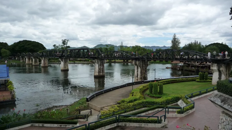 Puente sobre el río Kwai