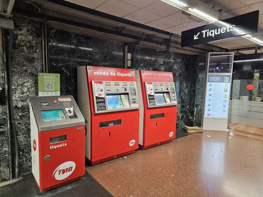 Máquinas expendedoras de billetes en el metro