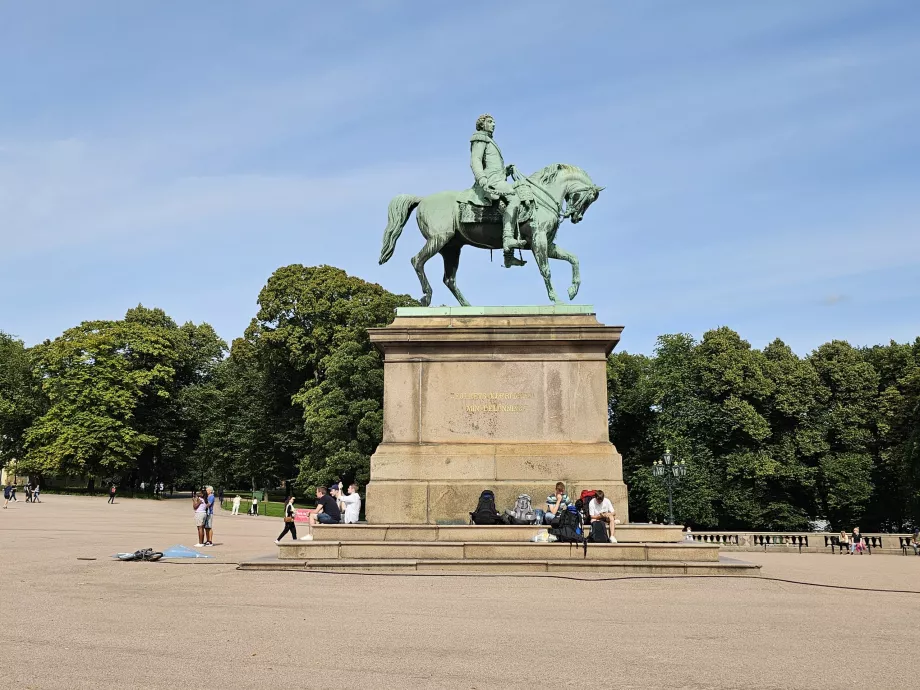 Estatua ecuestre de Carl Johann