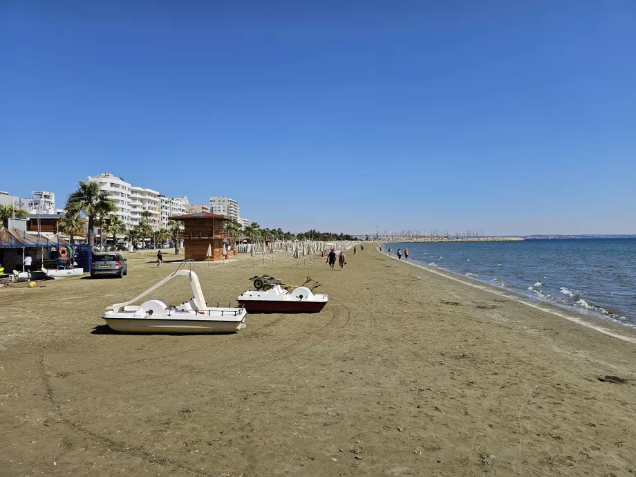 Playa principal de Larnaca