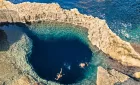 Blue Hole para un mar en calma