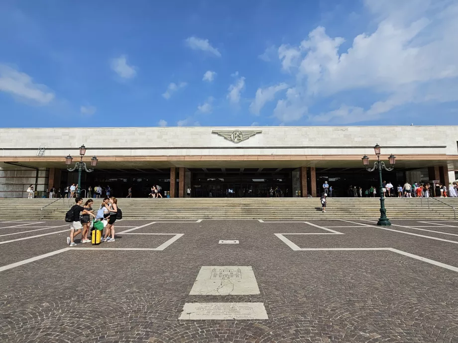 Estación de Santa Lucía