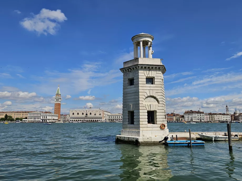 Vista de Venecia desde la isla de San Giorgio