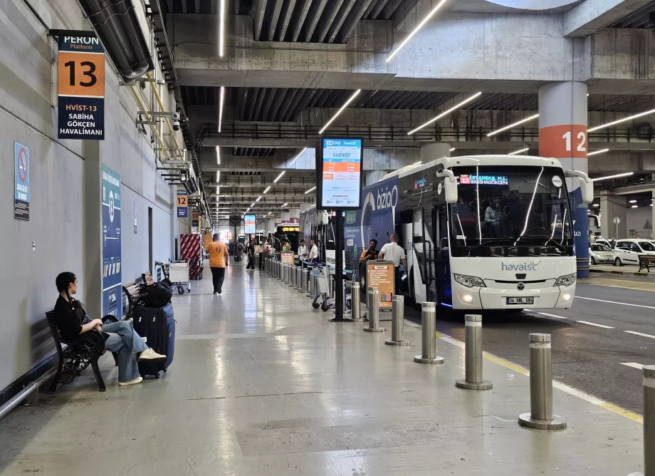 Autobús del Aeropuerto de Estambul al Aeropuerto Sabiha Gokcen