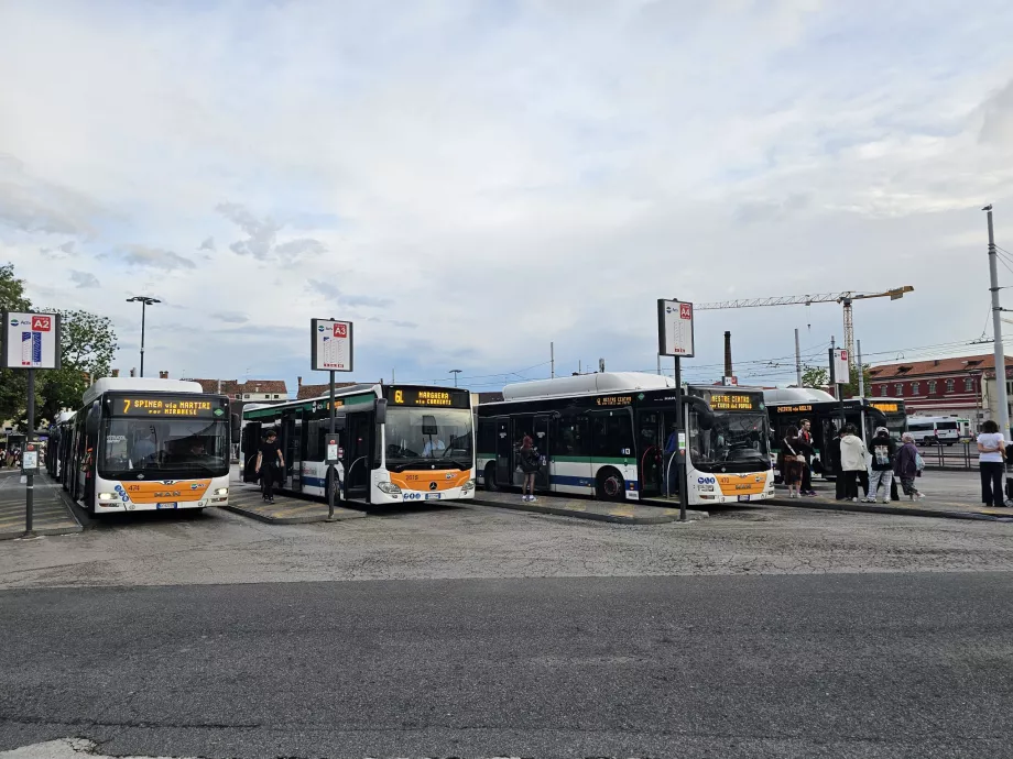 Paradas en Piazzale Roma