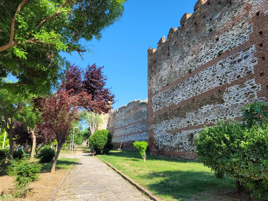 Aparcar alrededor de las murallas