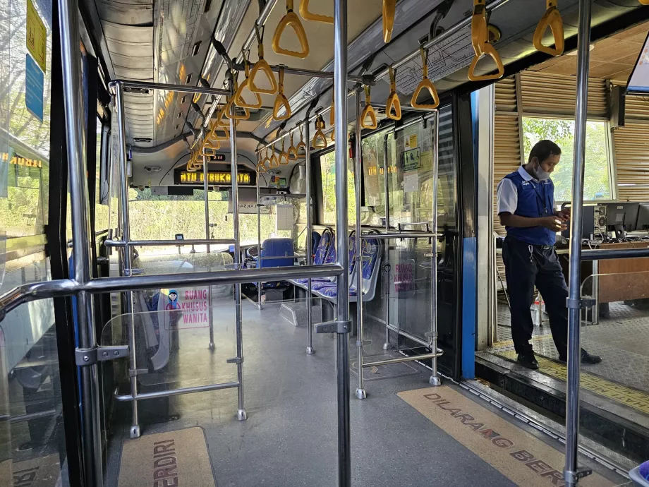 Autobús TransJakarta