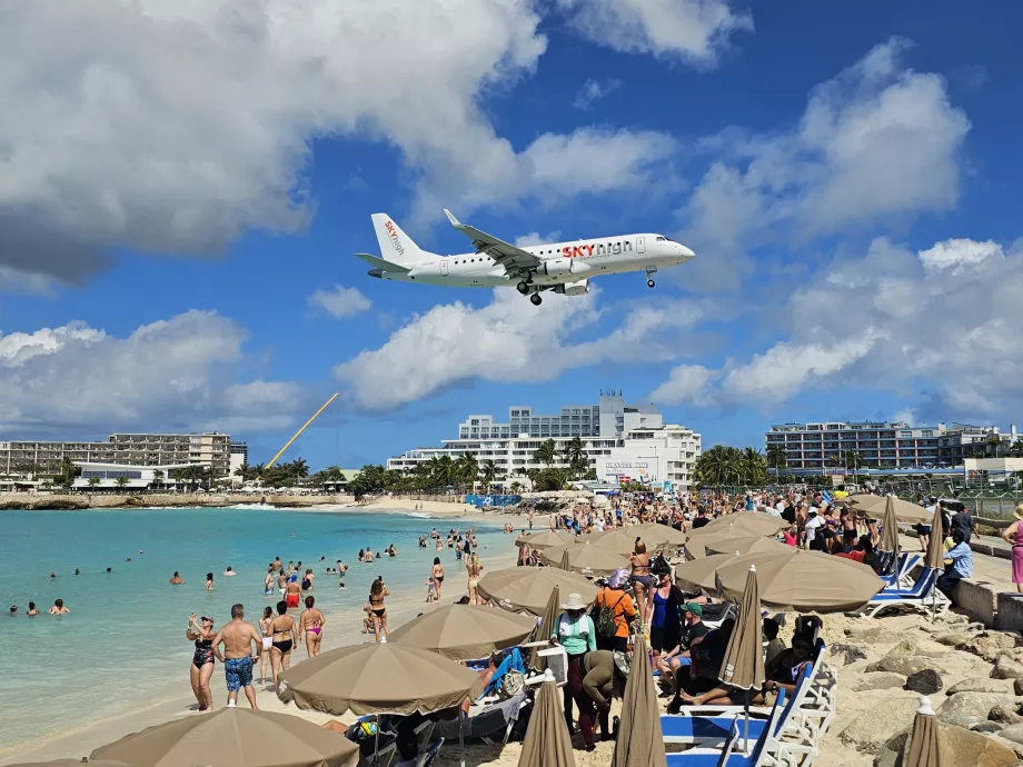 Sky High Dominicana en Maho Beach