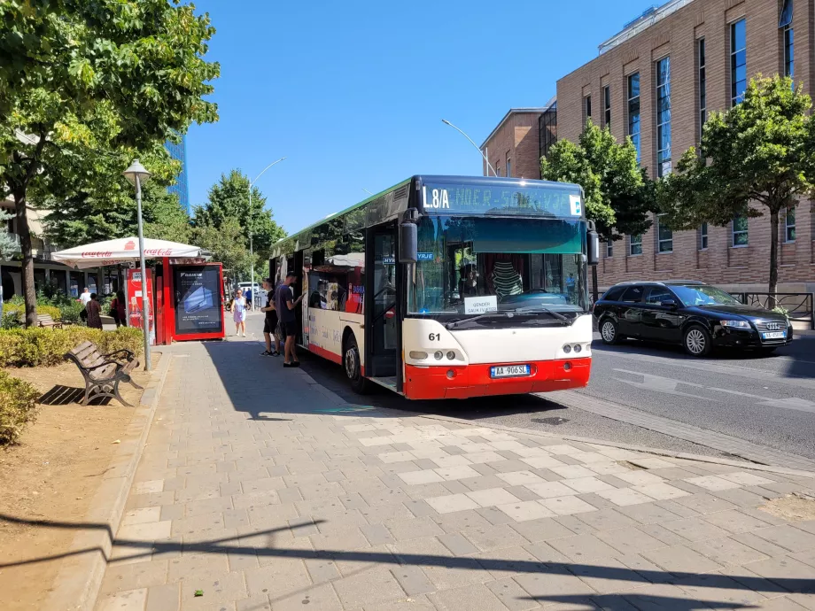 Autobús Tirana