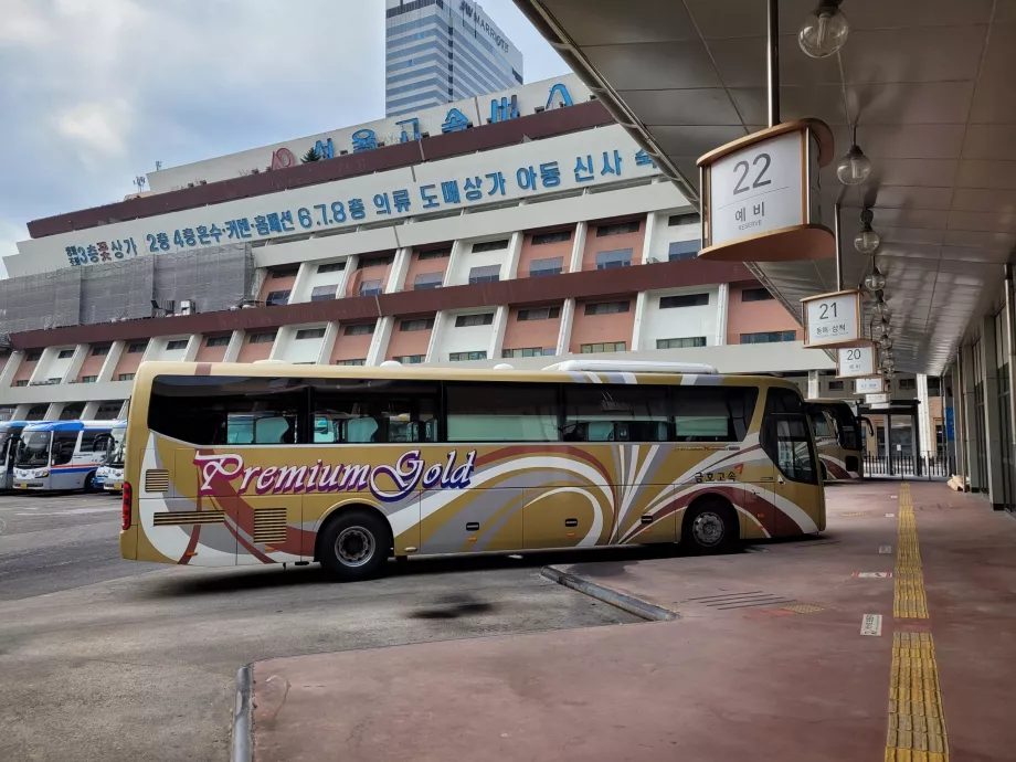 Terminal de autobuses exprés