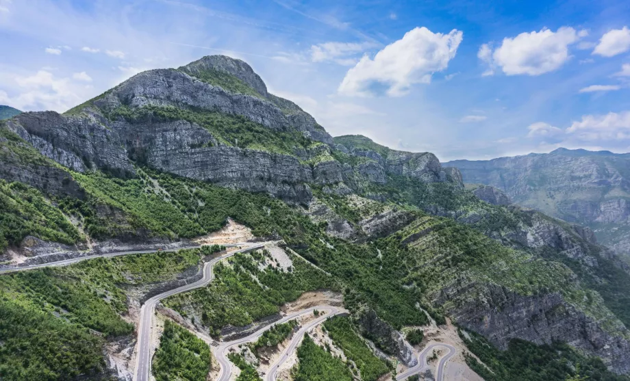 Carreteras albanesas