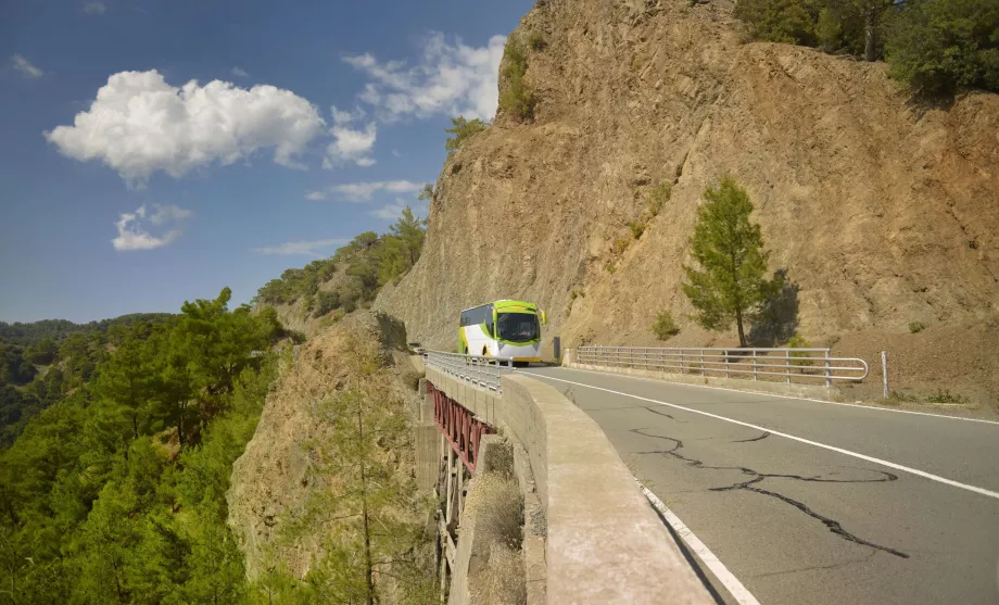 Autobús en Chipre