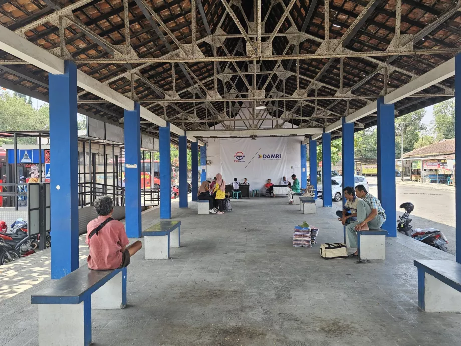 Estación de autobuses de Borobudur