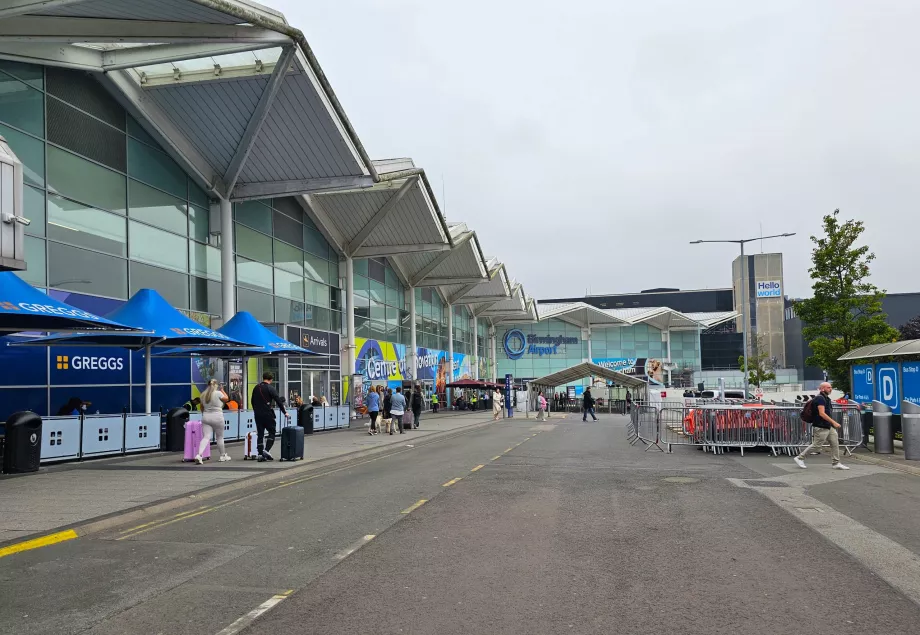 llegada por el aeropuerto de Birmingham