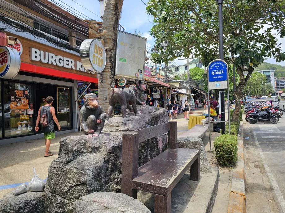 Parada de autobús al aeropuerto de Ao Nang