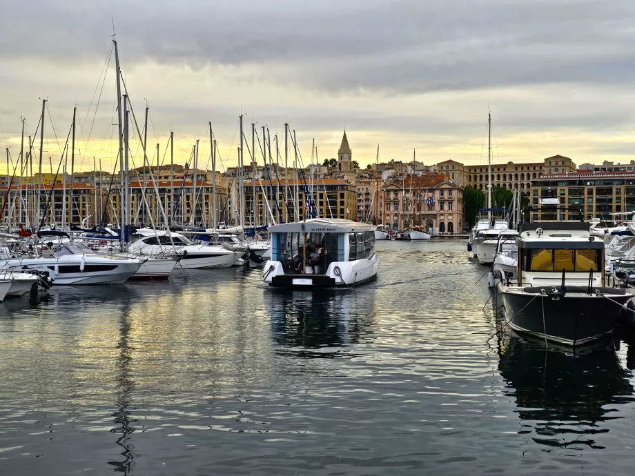 Ferry por Vieux Port