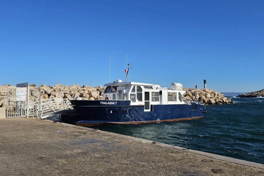 Barco Les Goudes