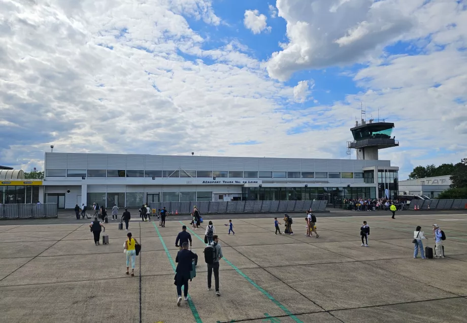 llegada por aeropuerto Tours