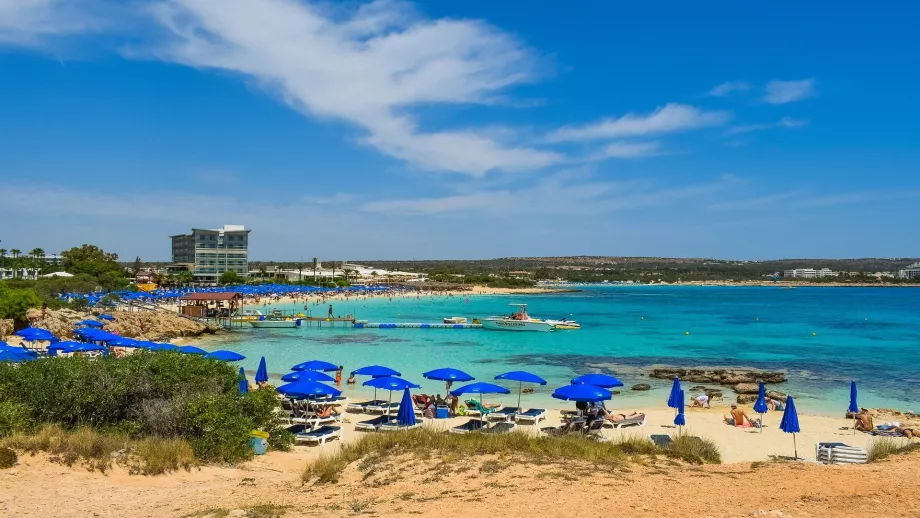 Playa de Makronissos