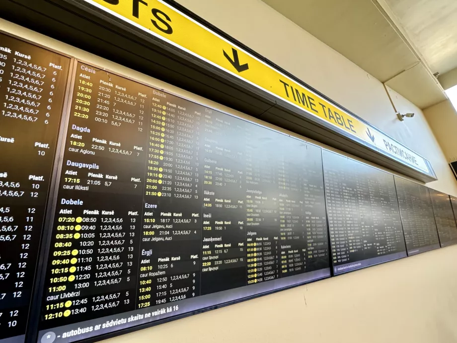 Horarios en la estación de autobuses