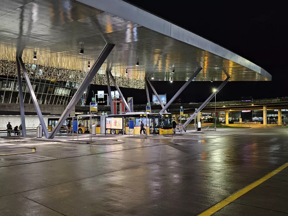 Estación de autobuses, aeropuerto ZRH