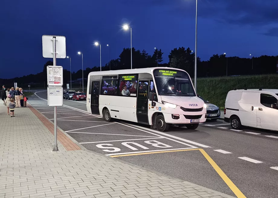 Autobús lanzadera al aparcamiento