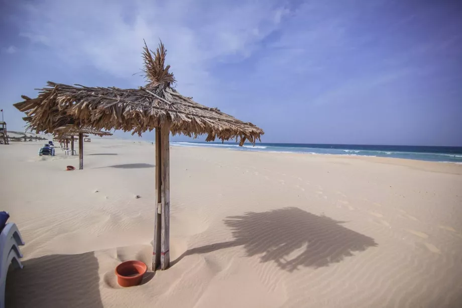 Playa de arena en Cabo Verde