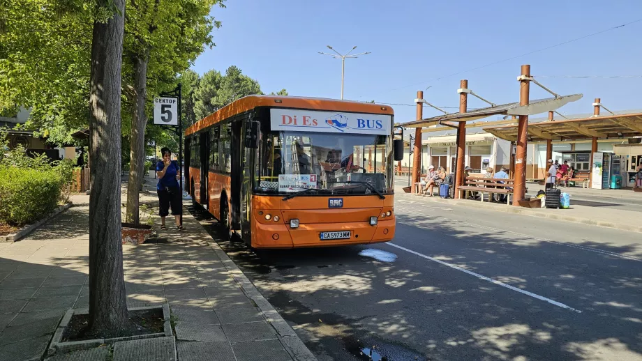 Línea de autobús local