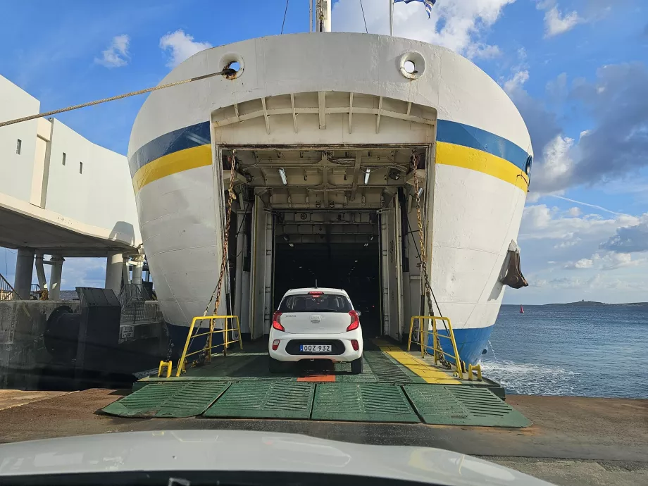 Ferry a Gozo