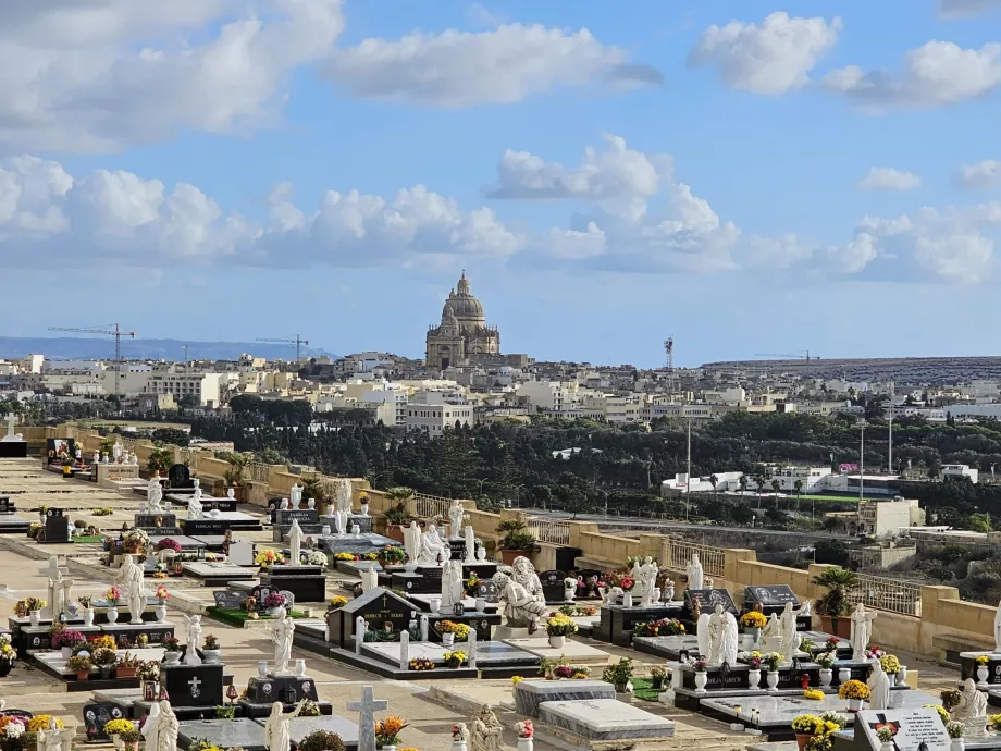 Vista desde el cementerio de Xaghra