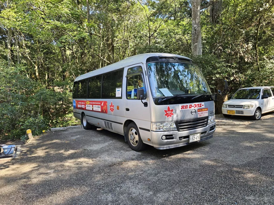 Autobús lanzadera del puerto al teleférico