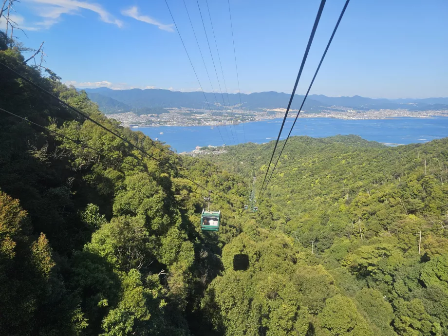 La primera parte del teleférico del monte Misen