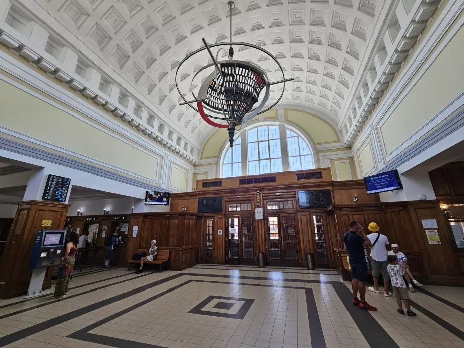 Estación de Burgas