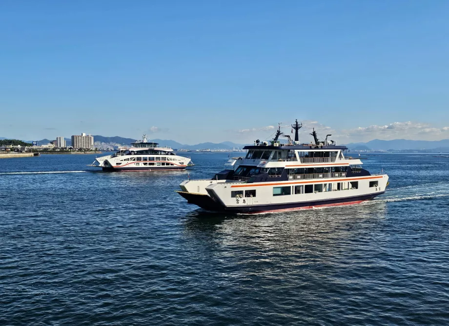 Ferries a Miyajima