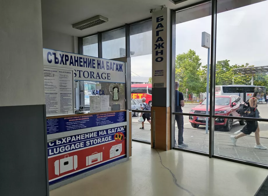 Consigna de equipajes, estación de autobuses