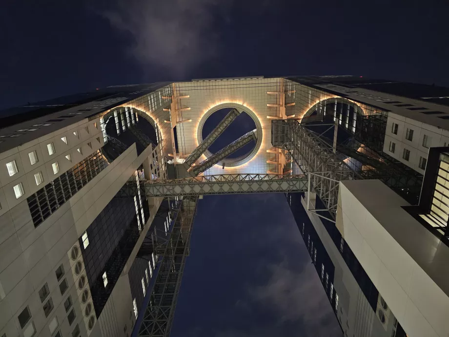 Edificio Umeda Sky