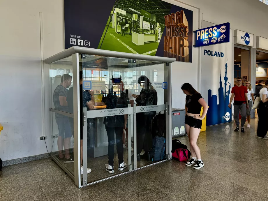 Sala de fumadores en la terminal